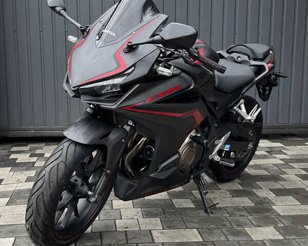Серый Хонда CBR 400R, объемом двигателя 0.4 л и пробегом 27 тыс. км за 6000 $, фото 6 на Automoto.ua