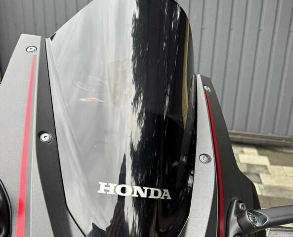 Серый Хонда CBR 400R, объемом двигателя 0.4 л и пробегом 27 тыс. км за 6000 $, фото 7 на Automoto.ua