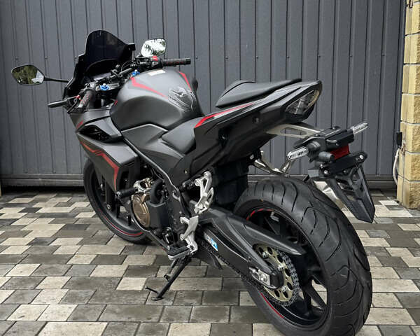 Серый Хонда CBR 400R, объемом двигателя 0.4 л и пробегом 27 тыс. км за 6000 $, фото 4 на Automoto.ua