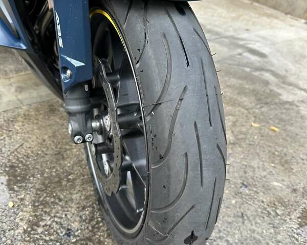 Синий Хонда CBR 400R, объемом двигателя 0.4 л и пробегом 20 тыс. км за 6000 $, фото 4 на Automoto.ua