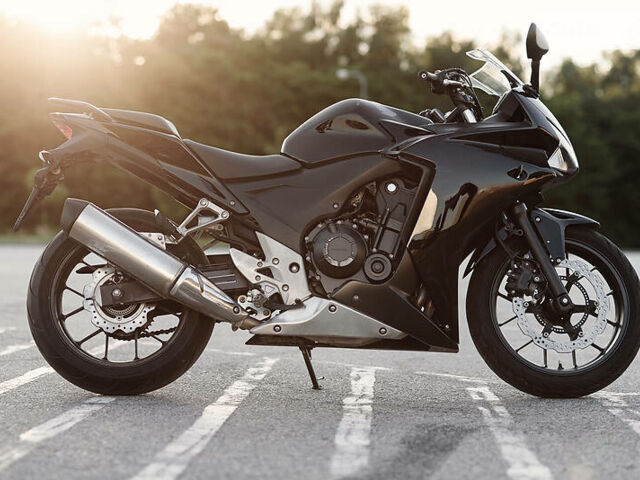 Черный Хонда CBR 500, объемом двигателя 0.5 л и пробегом 18 тыс. км за 4300 $, фото 1 на Automoto.ua