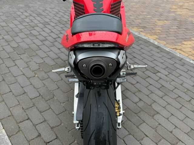 Хонда CBR 600, объемом двигателя 0.6 л и пробегом 0 тыс. км за 5000 $, фото 16 на Automoto.ua