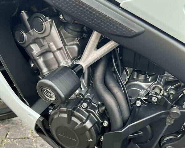 Білий Хонда CBR 650, об'ємом двигуна 0.65 л та пробігом 16 тис. км за 7200 $, фото 6 на Automoto.ua