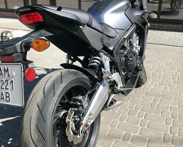 Хонда CBR 650, объемом двигателя 0.65 л и пробегом 18 тыс. км за 5400 $, фото 14 на Automoto.ua