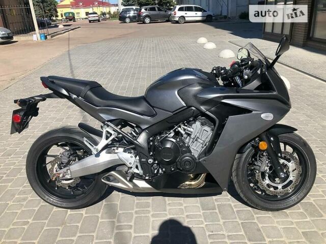 Хонда CBR 650, объемом двигателя 0.65 л и пробегом 18 тыс. км за 5400 $, фото 4 на Automoto.ua