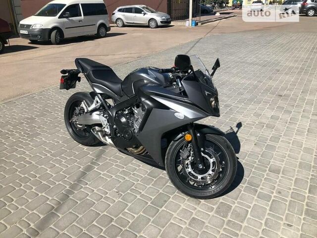 Хонда CBR 650, объемом двигателя 0.65 л и пробегом 18 тыс. км за 5400 $, фото 12 на Automoto.ua