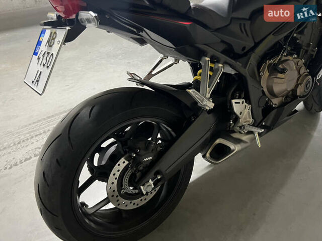 Чорний Хонда CBR 650R, об'ємом двигуна 0.65 л та пробігом 7 тис. км за 8500 $, фото 7 на Automoto.ua