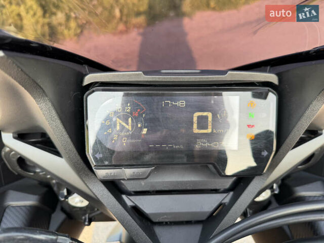Черный Хонда CBR 650R, объемом двигателя 0.65 л и пробегом 24 тыс. км за 8700 $, фото 7 на Automoto.ua