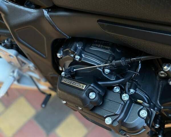 Черный Хонда CBR 650R, объемом двигателя 0.65 л и пробегом 14 тыс. км за 9900 $, фото 9 на Automoto.ua
