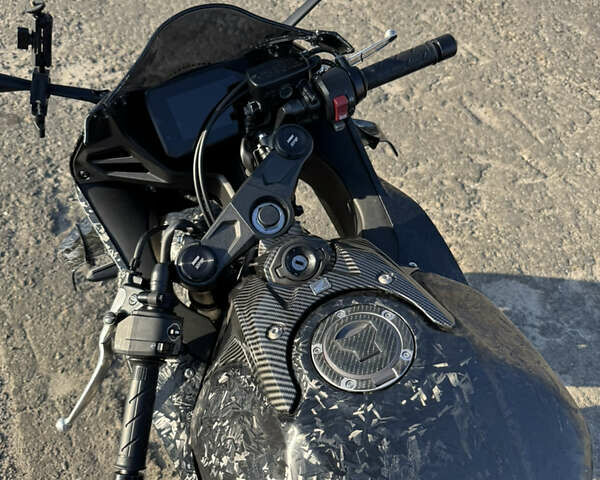Черный Хонда CBR 650R, объемом двигателя 0.65 л и пробегом 14 тыс. км за 9800 $, фото 10 на Automoto.ua