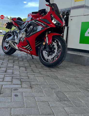Красный Хонда CBR 650R, объемом двигателя 0 л и пробегом 650 тыс. км за 3900 $, фото 6 на Automoto.ua