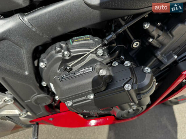 Красный Хонда CBR 650R, объемом двигателя 0.65 л и пробегом 3 тыс. км за 10000 $, фото 10 на Automoto.ua