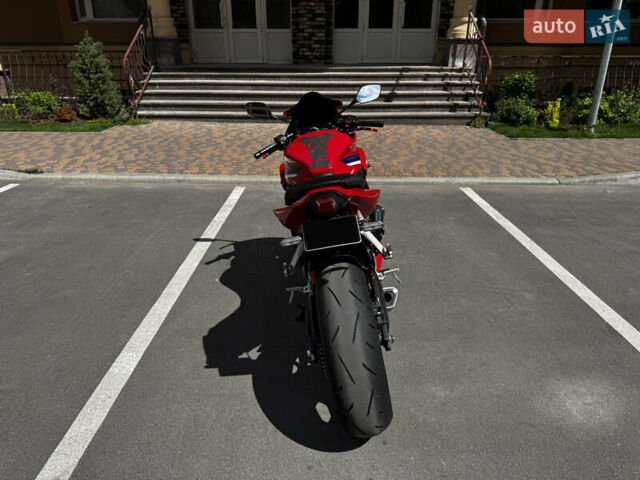 Красный Хонда CBR 650R, объемом двигателя 0.65 л и пробегом 3 тыс. км за 10000 $, фото 9 на Automoto.ua
