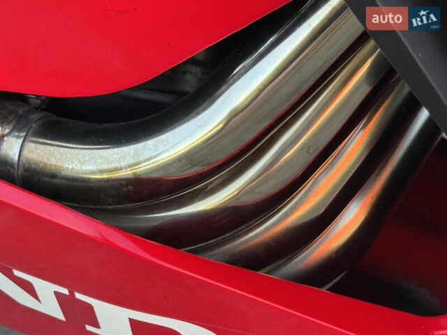 Красный Хонда CBR 650R, объемом двигателя 0.65 л и пробегом 28 тыс. км за 8800 $, фото 13 на Automoto.ua