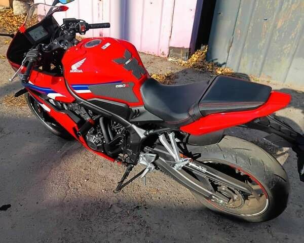 Красный Хонда CBR 650R, объемом двигателя 0.65 л и пробегом 1 тыс. км за 10100 $, фото 10 на Automoto.ua