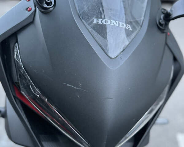 Хонда CBR 650R, объемом двигателя 0.65 л и пробегом 26 тыс. км за 9000 $, фото 5 на Automoto.ua