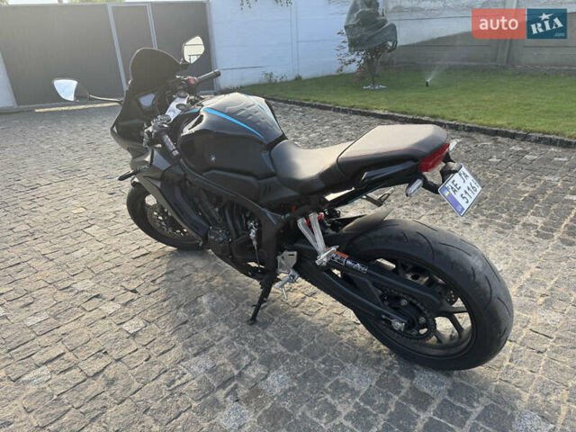 Хонда CBR 650R, объемом двигателя 0.65 л и пробегом 10 тыс. км за 8800 $, фото 3 на Automoto.ua