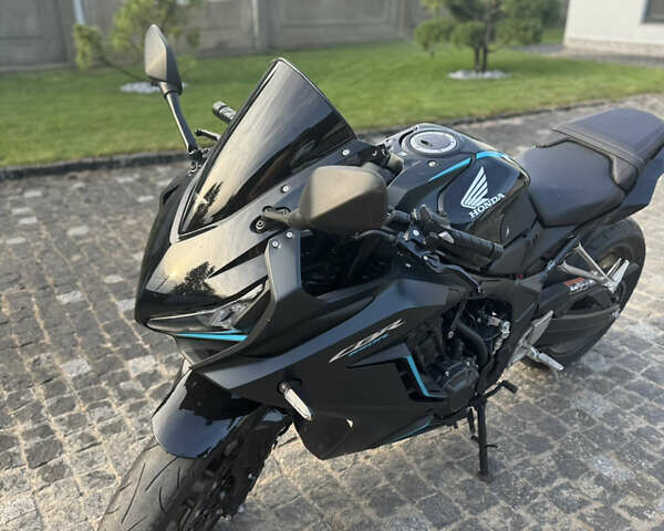 Хонда CBR 650R, объемом двигателя 0.65 л и пробегом 10 тыс. км за 8800 $, фото 1 на Automoto.ua