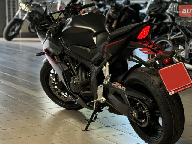 Хонда CBR 650R, объемом двигателя 0 л и пробегом 0 тыс. км за 10797 $, фото 4 на Automoto.ua