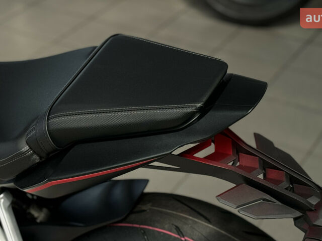 Хонда CBR 650R, объемом двигателя 0 л и пробегом 0 тыс. км за 10797 $, фото 16 на Automoto.ua