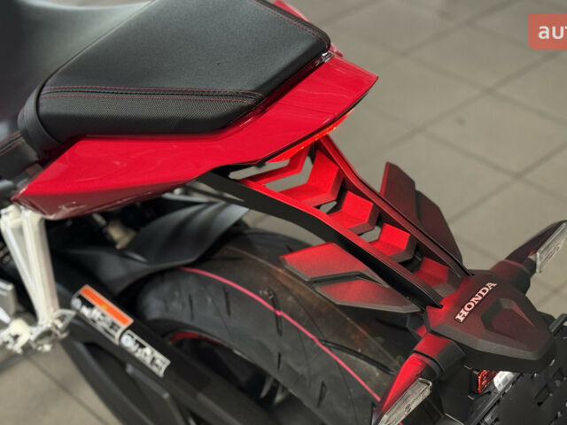 Хонда CBR 650R, объемом двигателя 0 л и пробегом 0 тыс. км за 10323 $, фото 24 на Automoto.ua