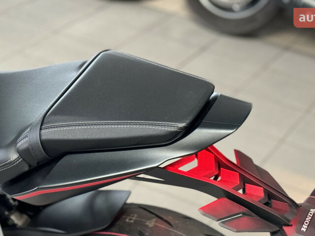 Хонда CBR 650R, объемом двигателя 0 л и пробегом 0 тыс. км за 10323 $, фото 13 на Automoto.ua