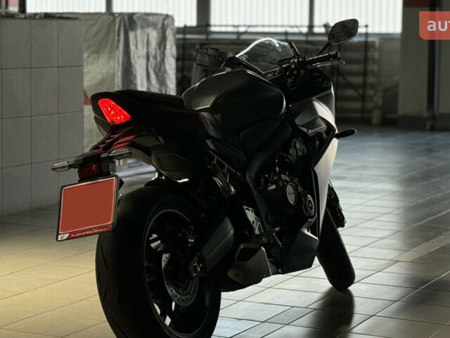 Хонда CBR 650R, объемом двигателя 0 л и пробегом 0 тыс. км за 10797 $, фото 5 на Automoto.ua