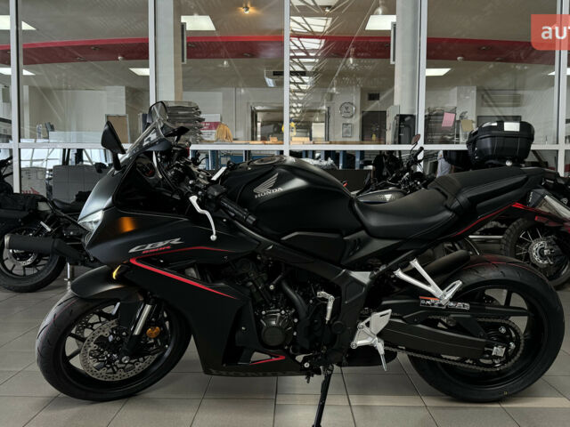 Хонда CBR 650R, объемом двигателя 0 л и пробегом 0 тыс. км за 10323 $, фото 9 на Automoto.ua