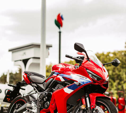 Хонда CBR 650R, объемом двигателя 0 л и пробегом 2 тыс. км за 11000 $, фото 1 на Automoto.ua