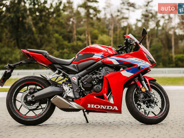 Хонда CBR 650R, объемом двигателя 0 л и пробегом 2 тыс. км за 11000 $, фото 3 на Automoto.ua