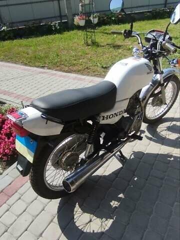 Белый Хонда CG 125, объемом двигателя 0 л и пробегом 40 тыс. км за 500 $, фото 2 на Automoto.ua