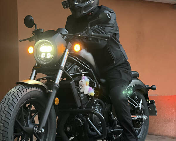 Черный Хонда CMX 500 Rebel, объемом двигателя 0.5 л и пробегом 4 тыс. км за 6700 $, фото 3 на Automoto.ua