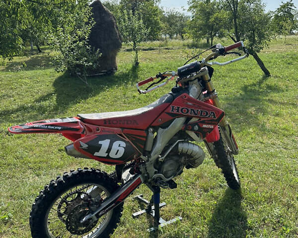 Красный Хонда CR 250R, объемом двигателя 0.25 л и пробегом 50 тыс. км за 2600 $, фото 3 на Automoto.ua