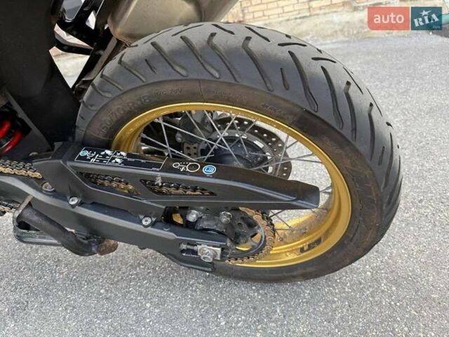 Белый Хонда CRF 1000L Africa Twin, объемом двигателя 1 л и пробегом 44 тыс. км за 12800 $, фото 7 на Automoto.ua