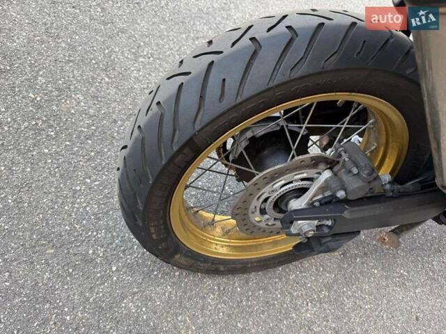 Белый Хонда CRF 1000L Africa Twin, объемом двигателя 1 л и пробегом 44 тыс. км за 12800 $, фото 8 на Automoto.ua