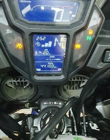 Белый Хонда CRF 1000L Africa Twin, объемом двигателя 1 л и пробегом 44 тыс. км за 12800 $, фото 10 на Automoto.ua