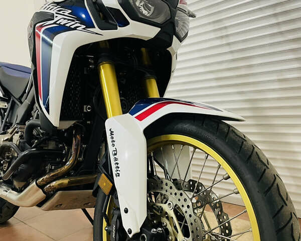 Білий Хонда CRF 1000L Africa Twin, об'ємом двигуна 1 л та пробігом 34 тис. км за 12500 $, фото 17 на Automoto.ua