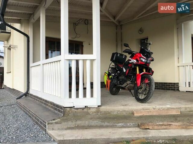 Красный Хонда CRF 1000L Africa Twin, объемом двигателя 1 л и пробегом 44 тыс. км за 11800 $, фото 4 на Automoto.ua