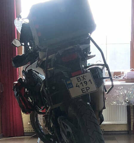 Красный Хонда CRF 1000L Africa Twin, объемом двигателя 1 л и пробегом 44 тыс. км за 11800 $, фото 5 на Automoto.ua