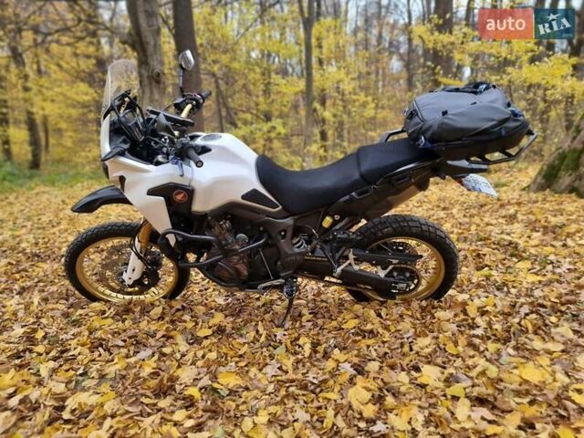 Хонда CRF 1000L Africa Twin, объемом двигателя 0 л и пробегом 32 тыс. км за 12000 $, фото 4 на Automoto.ua