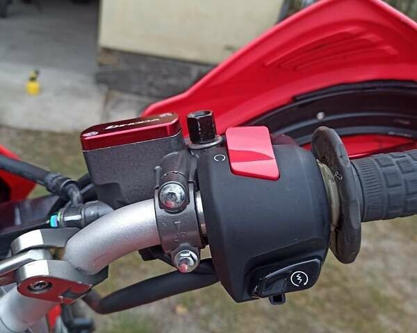 Красный Хонда CRF 100F, объемом двигателя 0.2 л и пробегом 8 тыс. км за 4300 $, фото 6 на Automoto.ua