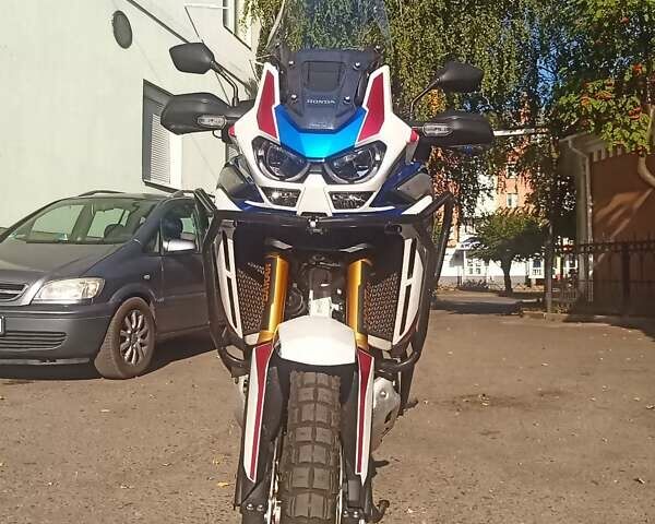 Хонда CRF 1100L Africa Twin, объемом двигателя 0 л и пробегом 15 тыс. км за 16000 $, фото 3 на Automoto.ua