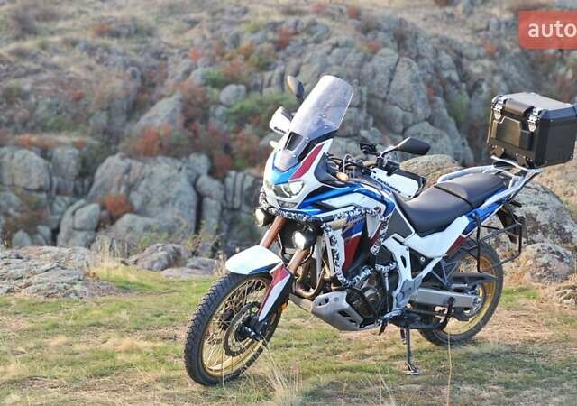 Хонда CRF 1100L Africa Twin, объемом двигателя 1.1 л и пробегом 40 тыс. км за 15500 $, фото 1 на Automoto.ua