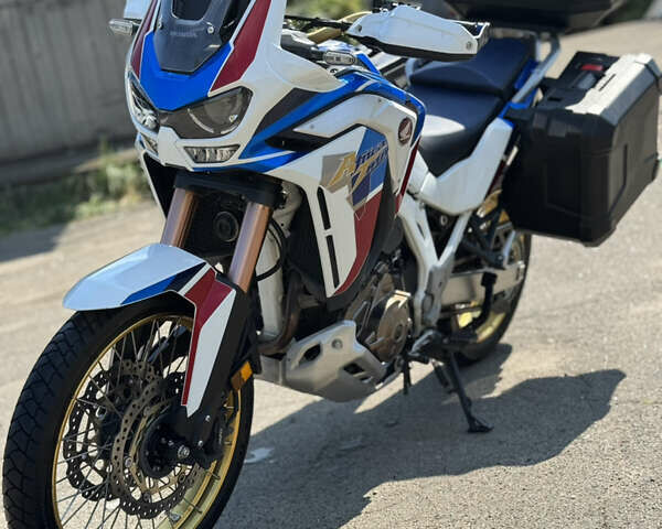 Хонда CRF 1100L Africa Twin, объемом двигателя 0 л и пробегом 25 тыс. км за 15200 $, фото 6 на Automoto.ua