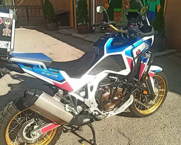 Хонда CRF 1100L Africa Twin, объемом двигателя 0 л и пробегом 15 тыс. км за 16000 $, фото 2 на Automoto.ua