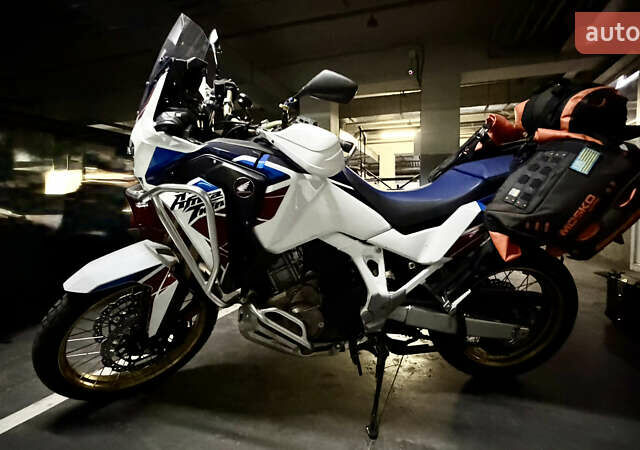 Хонда CRF 1100L Africa Twin, объемом двигателя 1.08 л и пробегом 7 тыс. км за 19000 $, фото 2 на Automoto.ua