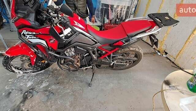 Хонда CRF 1100L Africa Twin, объемом двигателя 0 л и пробегом 2 тыс. км за 10000 $, фото 1 на Automoto.ua