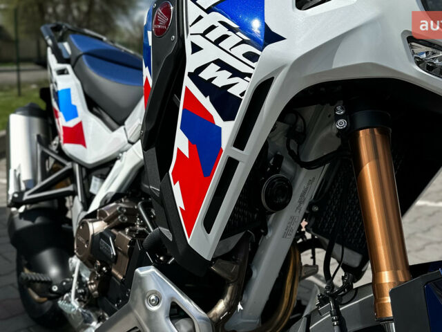 купить новое авто Хонда CRF 1100L Africa Twin 2025 года от официального дилера «Форсаж авто» Хонда фото