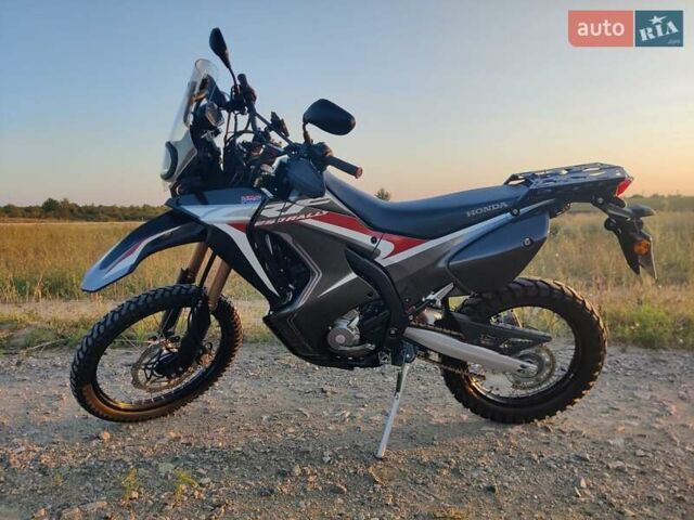 Черный Хонда CRF 250L Rally, объемом двигателя 0.25 л и пробегом 32 тыс. км за 4900 $, фото 2 на Automoto.ua