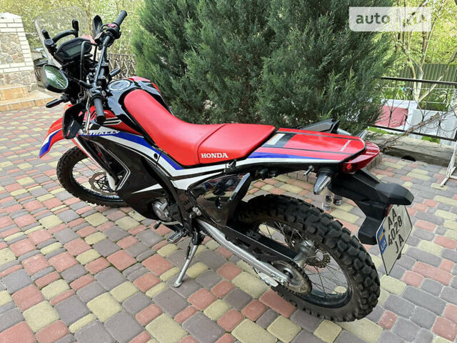 Хонда CRF 250L Rally, объемом двигателя 0.25 л и пробегом 12 тыс. км за 5150 $, фото 24 на Automoto.ua